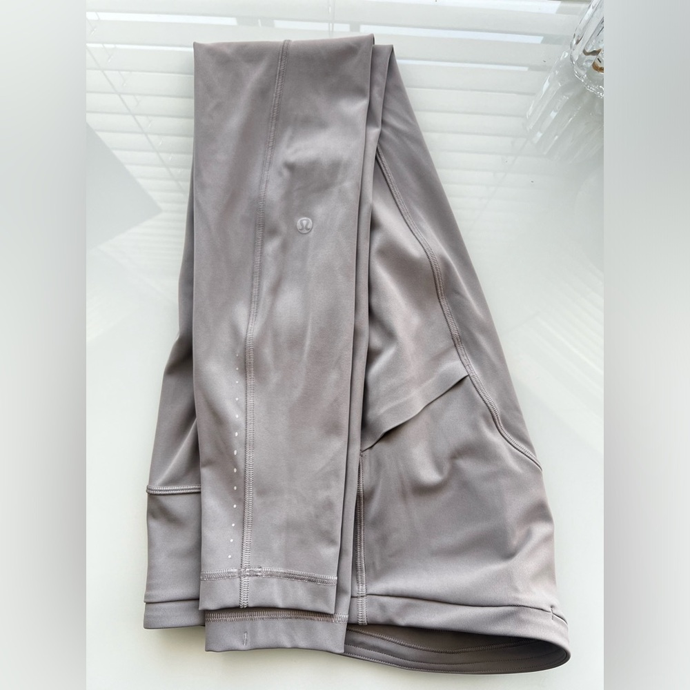Lululemon light gray leggings